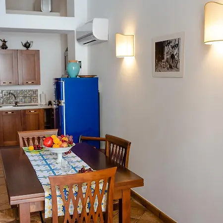 Vilagos & Loft Lägenhet Taormina