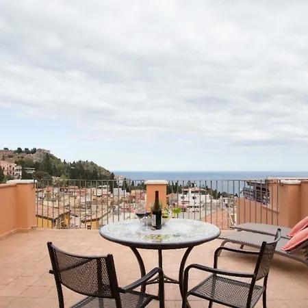Vilagos & Loft * Taormina